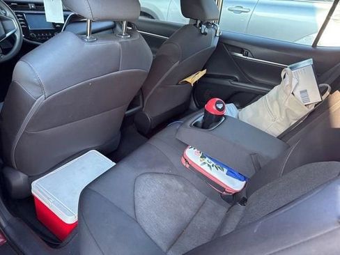 Used 2018 Toyota Camry LE image 31