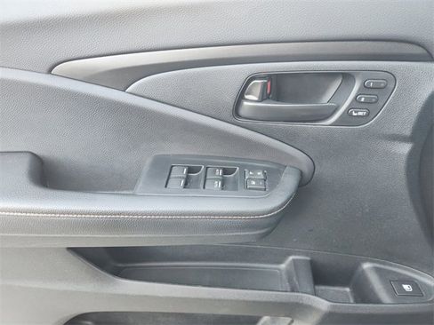 Certified 2025 Honda Ridgeline TrailSport image 29