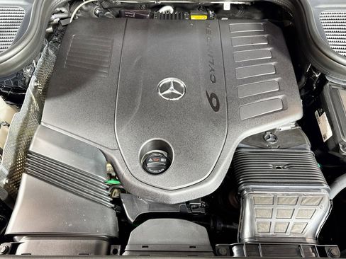 New 2026 Mercedes-Benz GLS 450 4MATIC image 28