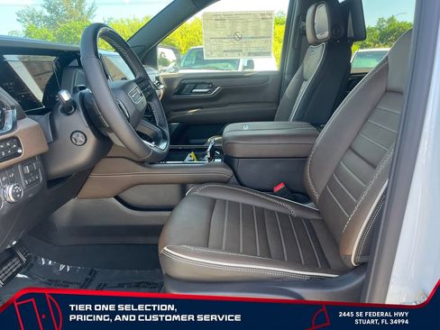 New 2026 GMC Yukon Denali Ultimate AWD/4WD image 9