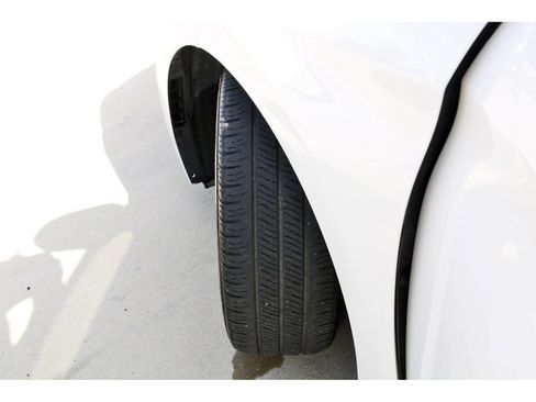 Used 2018 Hyundai Elantra SEL FWD image 30
