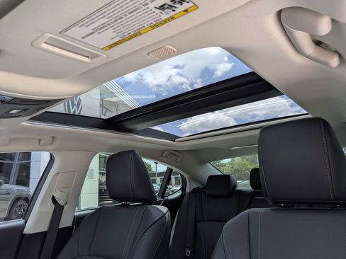 Used 2022 Lexus ES 350 Ultra Luxury w/ Accessory Package 2 FWD image 25