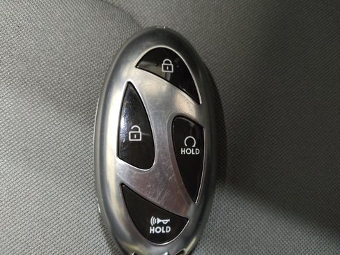 Used 2024 Hyundai Elantra SEL FWD image 27