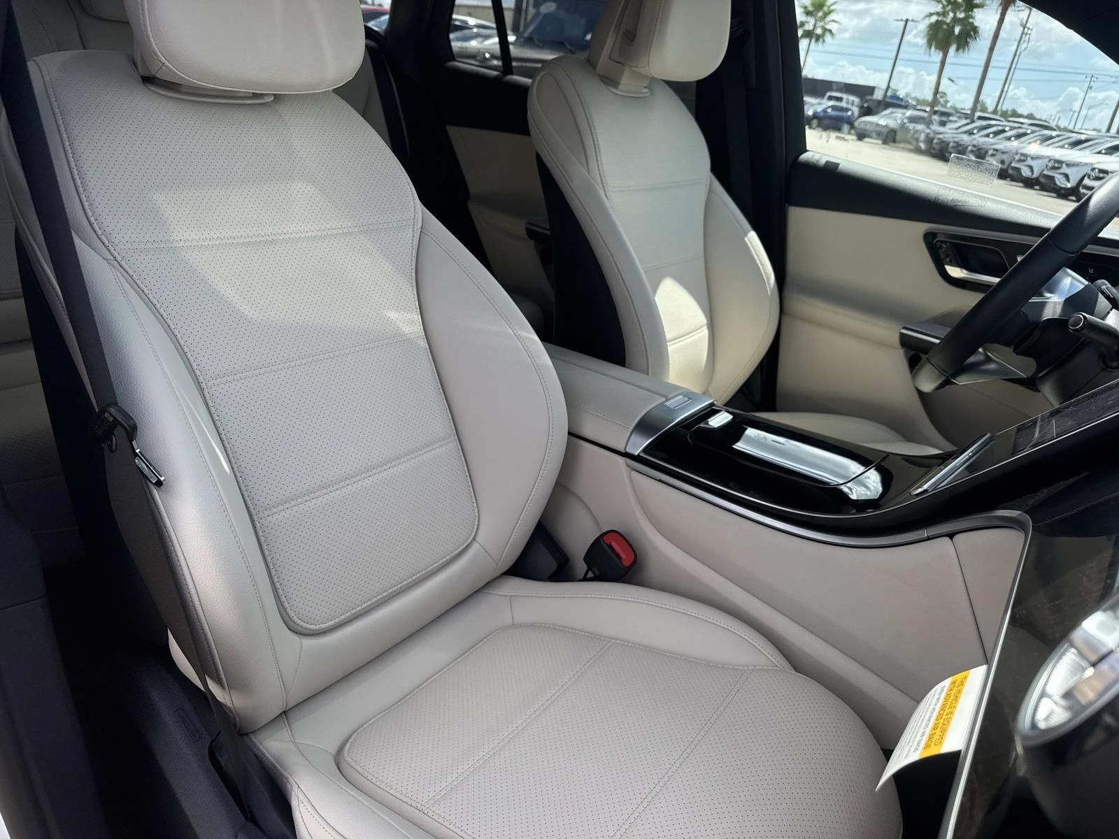 Used 2026 Mercedes-Benz GLC 300 image 14