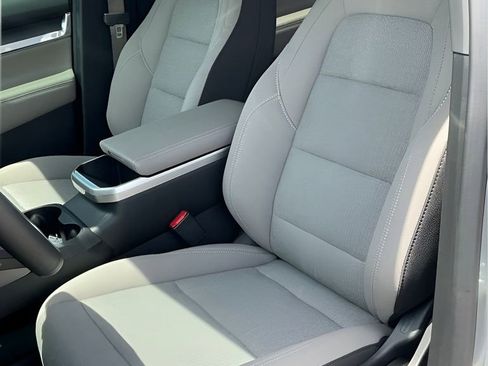 New 2026 GMC Terrain Elevation w/ Technology Package II FWD image 24