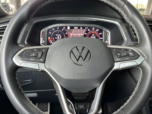 Certified 2023 Volkswagen Tiguan SEL R-Line AWD/4WD image 24