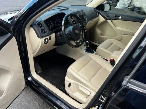 Used 2017 Volkswagen Tiguan S AWD/4WD image 15