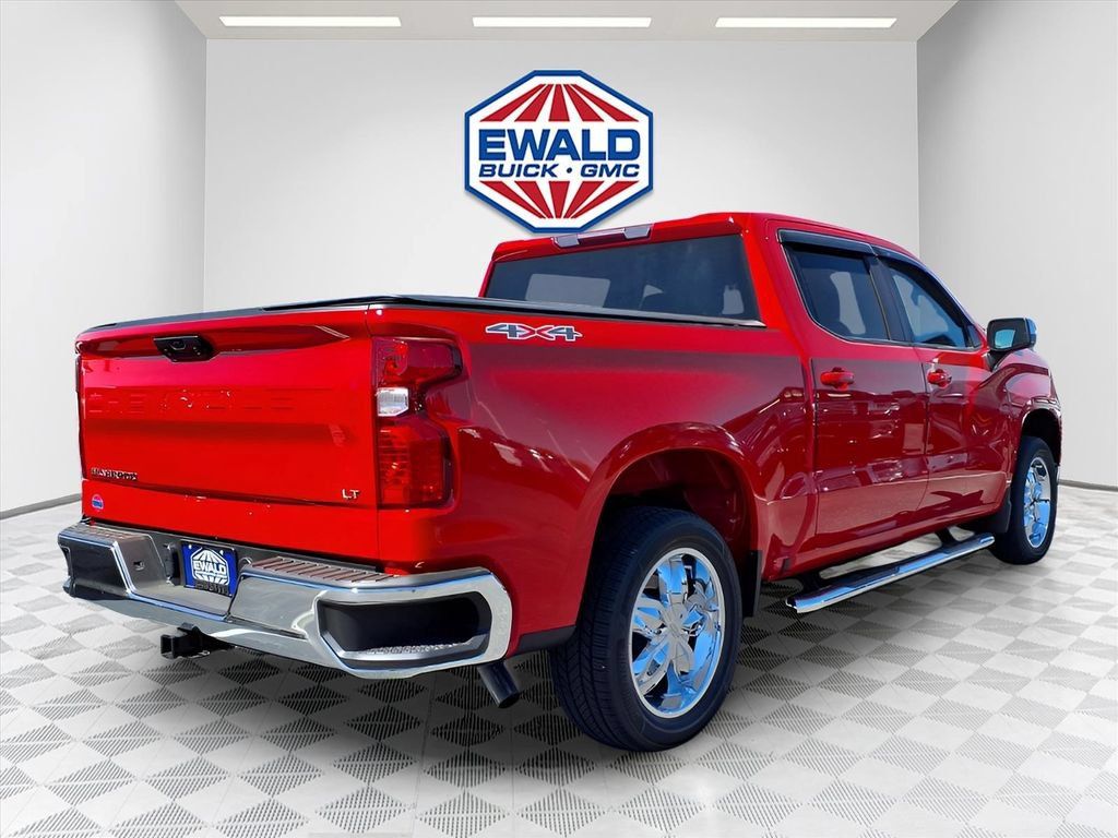 Used 2024 Chevrolet Silverado 1500 LT w/ LPO, Dark Essentials Package AWD/4WD image 4
