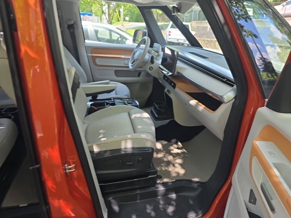 Used 2025 Volkswagen ID. Buzz 1st Edition w/ Cupholders Package AWD/4WD image 17
