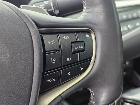 Used 2021 Lexus ES 300h w/ Premium Package FWD image 34