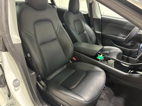 Used 2020 Tesla Model 3 Long Range AWD/4WD image 10