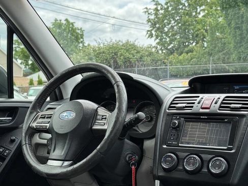Used 2015 Subaru Forester 2.5i Limited AWD/4WD image 3