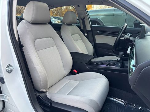 Used 2024 Honda Civic EX image 18
