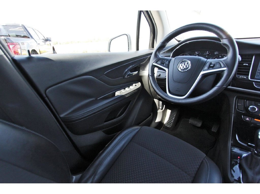 Used 2021 Buick Encore Preferred FWD image 9