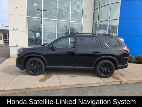 Used 2025 Honda Pilot Black Edition image 6