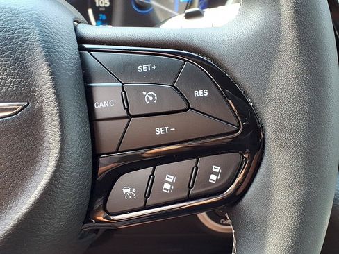 Certified 2023 Chrysler Pacifica Touring-L w/ S Appearance Package FWD image 22