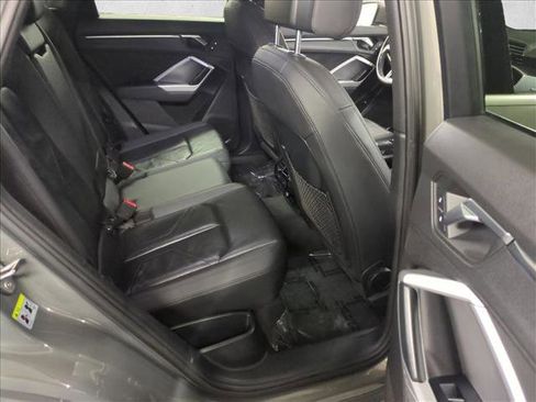 Used 2020 Audi Q3 2.0T Premium image 20
