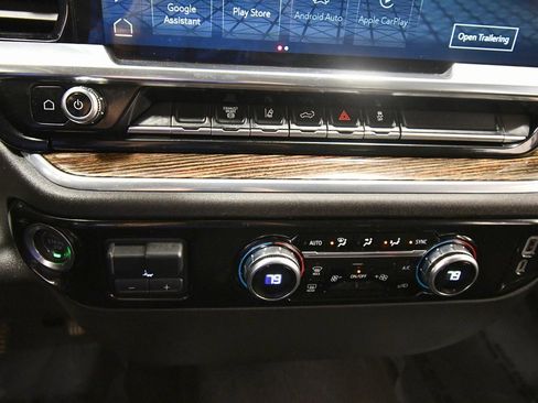 Used 2024 GMC Sierra 2500 SLE image 24