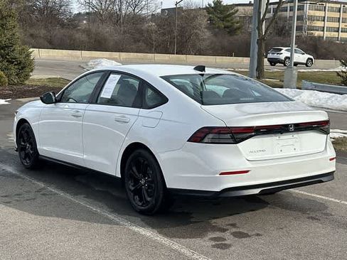 Used 2025 Honda Accord SE image 31