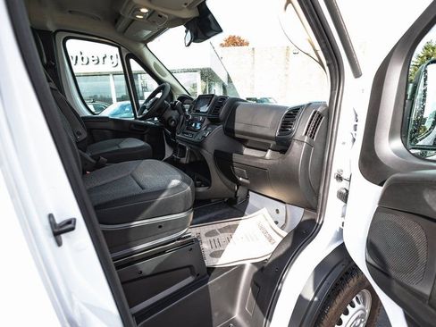 New 2026 RAM ProMaster 2500 w/ Convenience Group image 21