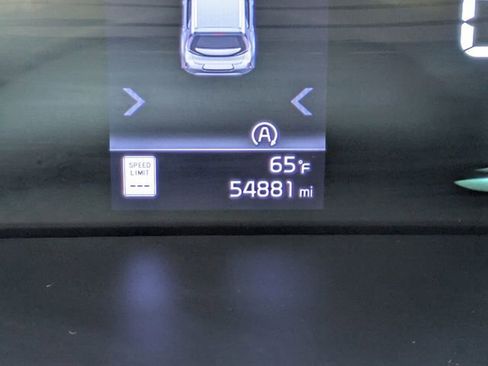 Used 2024 Kia Soul LX w/ Option Group 015 FWD image 30