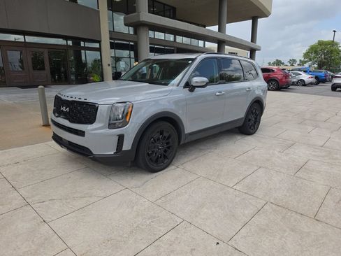 Used 2022 Kia Telluride EX w/ EX Premium Package AWD/4WD image 1