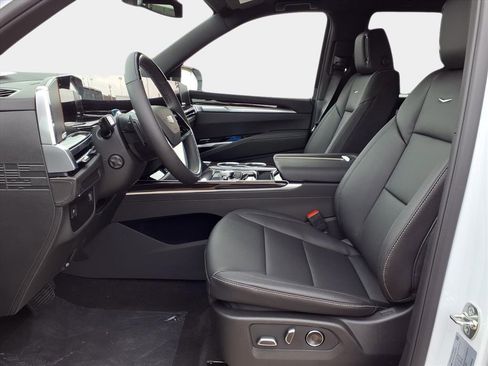 New 2026 Cadillac Escalade 2WD image 9