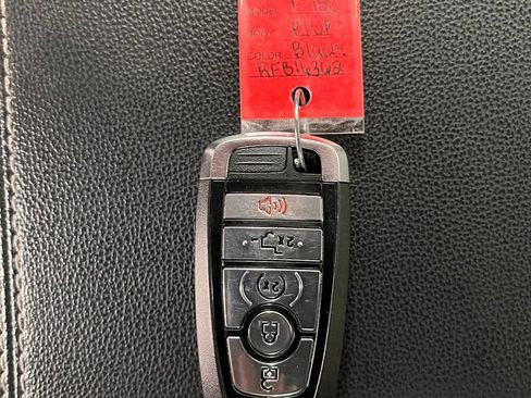 Used 2024 Ford F150 Lariat AWD/4WD image 33