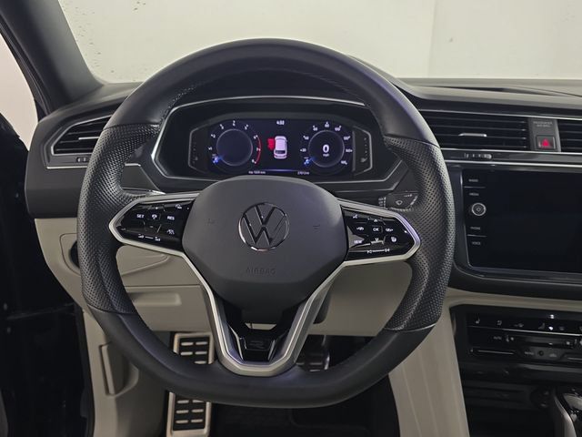 Used 2023 Volkswagen Tiguan SEL R-Line AWD/4WD image 13