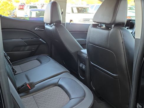 Used 2020 Chevrolet Colorado Z71 image 27