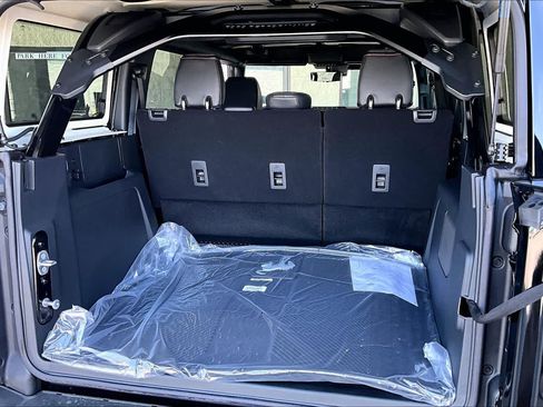 New 2026 Ford Bronco Raptor w/ Interior Carbon Fiber Pack AWD/4WD image 18