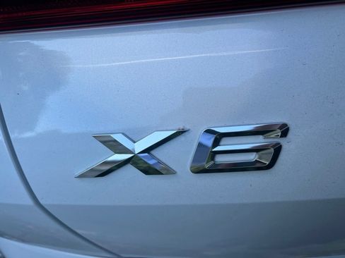 Used 2022 BMW X6 xDrive40i w/ M Sport Package AWD/4WD image 7