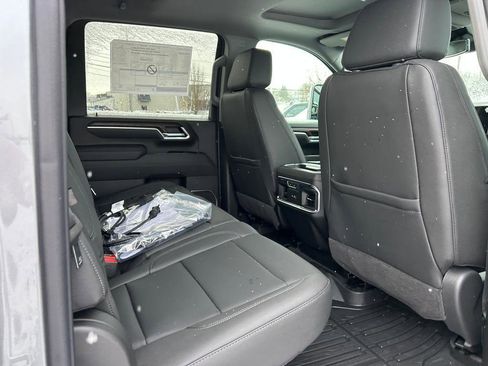 New 2026 GMC Sierra 2500 SLT w/ SLT Premium Package image 17
