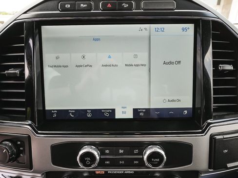 Used 2022 Ford F250 Lariat w/ Lariat Ultimate Package AWD/4WD image 28