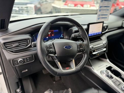 Used 2020 Ford Explorer ST image 13