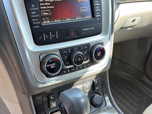 Used 2013 GMC Acadia SLT FWD image 13
