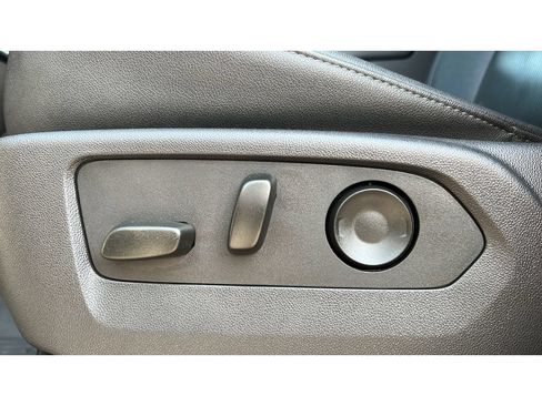 Certified 2024 Chevrolet Silverado 1500 LTZ w/ LTZ Premium Package AWD/4WD image 25
