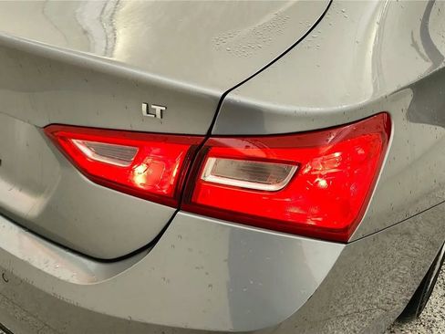 Used 2024 Chevrolet Malibu LT FWD image 15