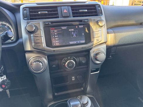 Used 2016 Toyota 4Runner SR5 Premium image 13