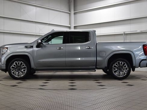 Used 2024 GMC Sierra 1500 Denali Ultimate AWD/4WD image 4