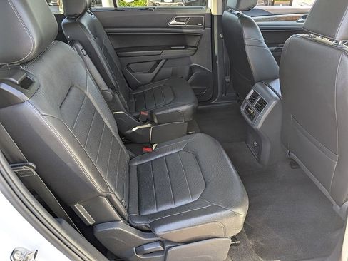 Used 2018 Volkswagen Atlas SEL Premium image 18