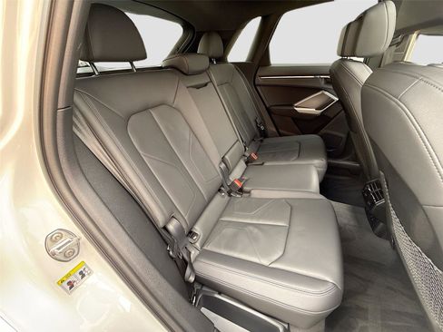 Certified 2025 Audi Q3 2.0T Premium w/ Convenience Package image 27
