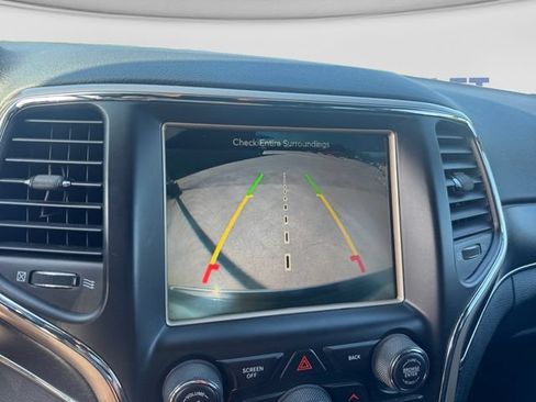 Used 2015 Jeep Grand Cherokee Limited w/ Trailer Tow Group IV RWD image 16