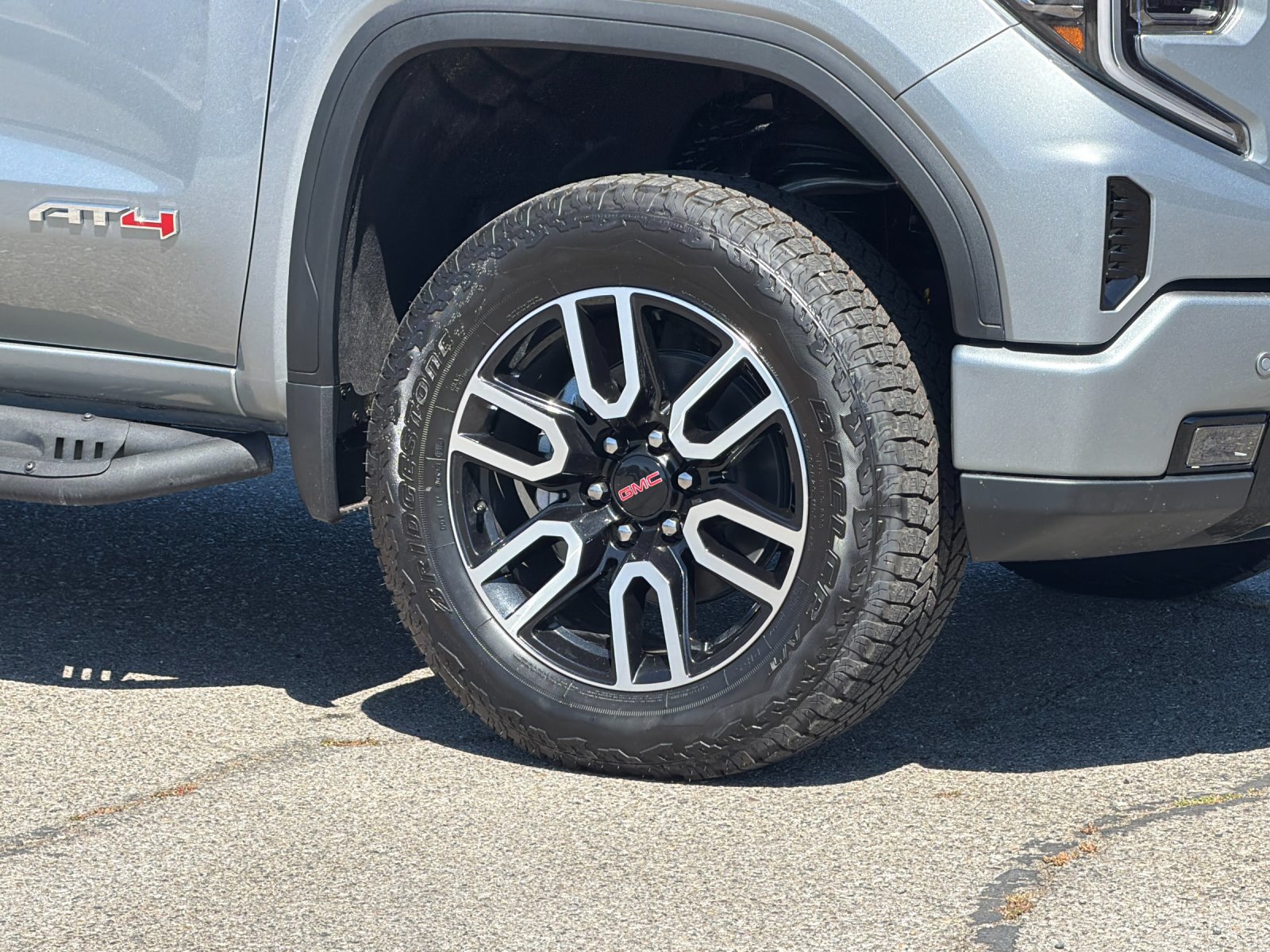 New 2026 GMC Sierra 1500 AT4 w/ AT4 Premium Package AWD/4WD image 24