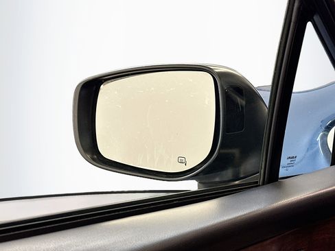 Used 2019 Subaru Ascent Touring image 16