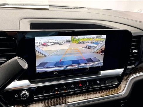 Used 2024 GMC Sierra 1500 SLE image 23