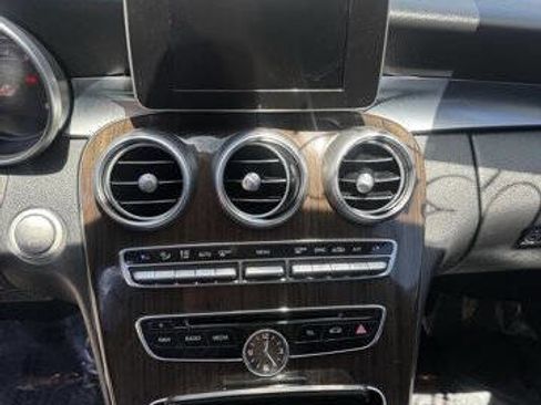Used 2015 Mercedes-Benz C 300 Sedan image 15