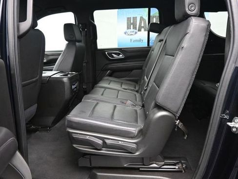 Used 2021 Chevrolet Suburban LT image 11