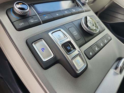 Certified 2022 Hyundai Palisade Calligraphy FWD image 15