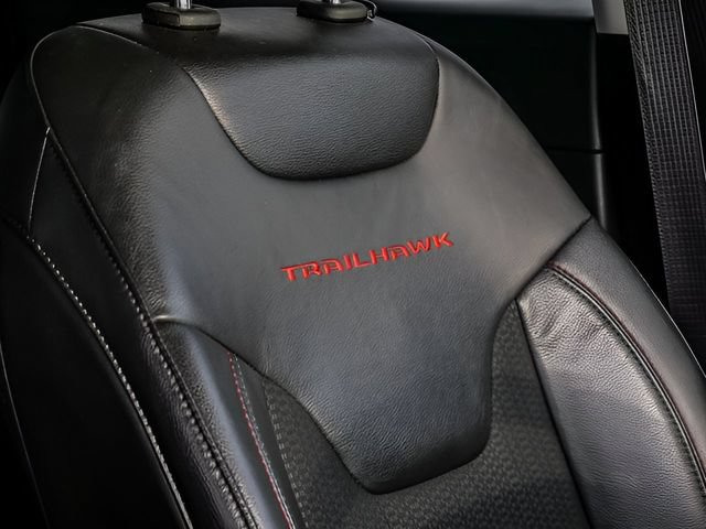 Used 2022 Jeep Compass Trailhawk AWD/4WD image 22